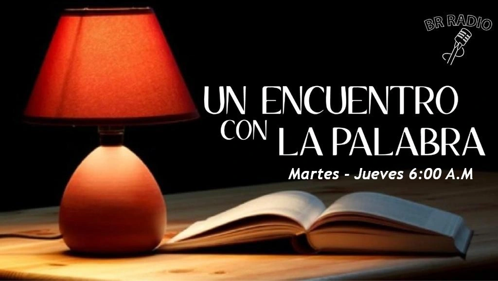 Micrófono en estudio de radio